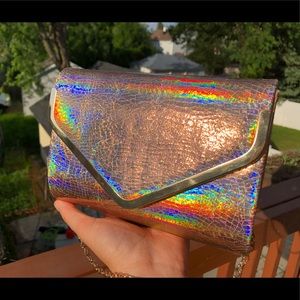Holographic purse